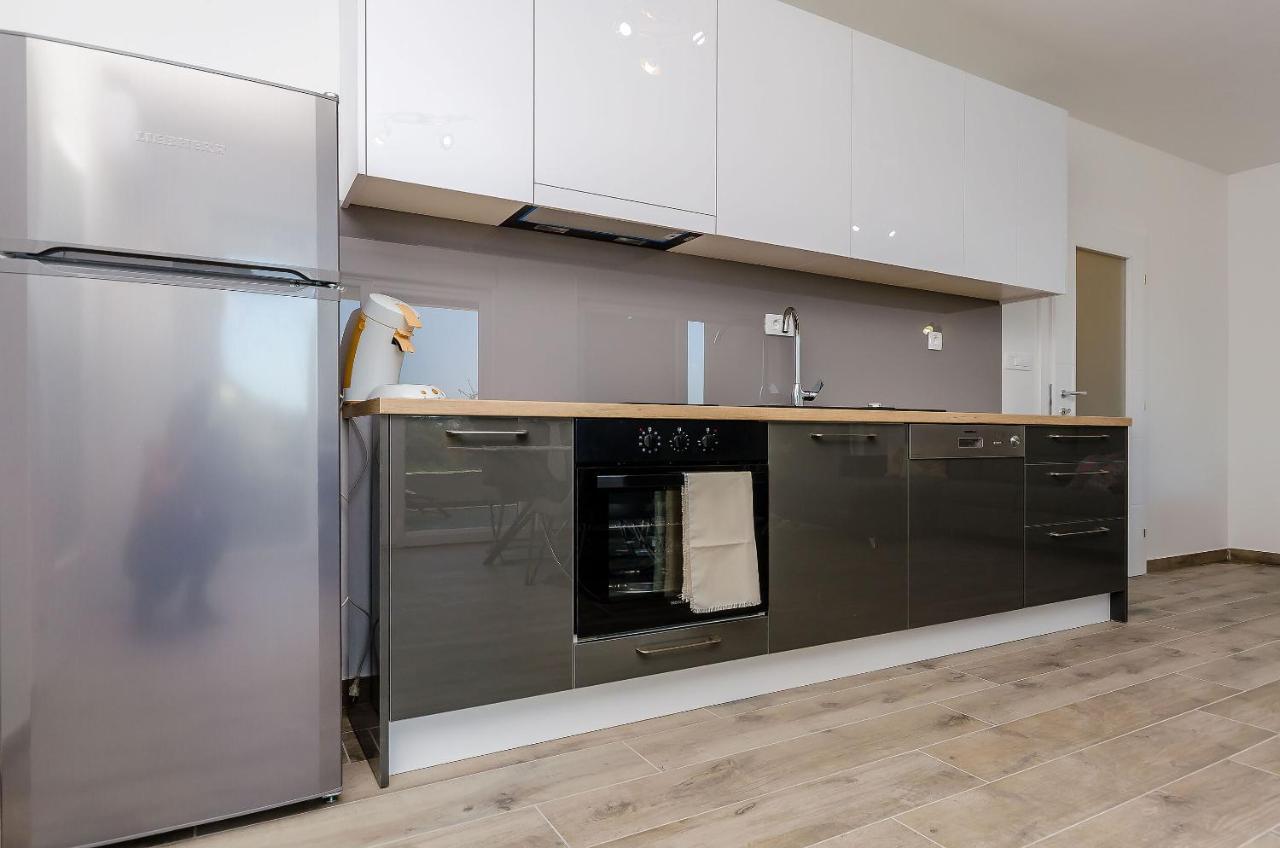Apartment Rozalia Трогір Екстер'єр фото